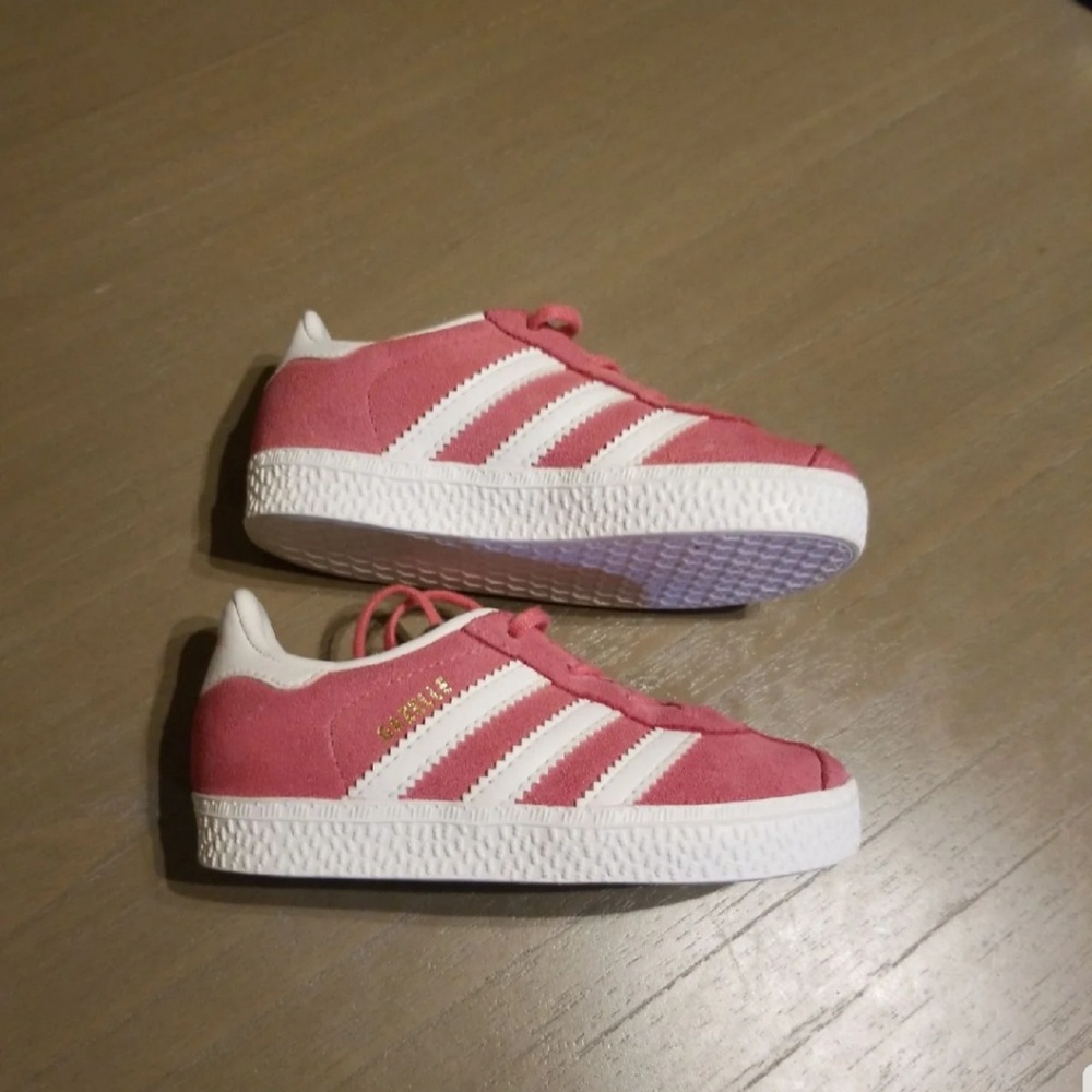 Girls toddlers size 7